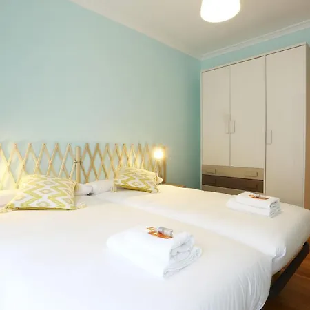 Ulia By Smiling Apartament